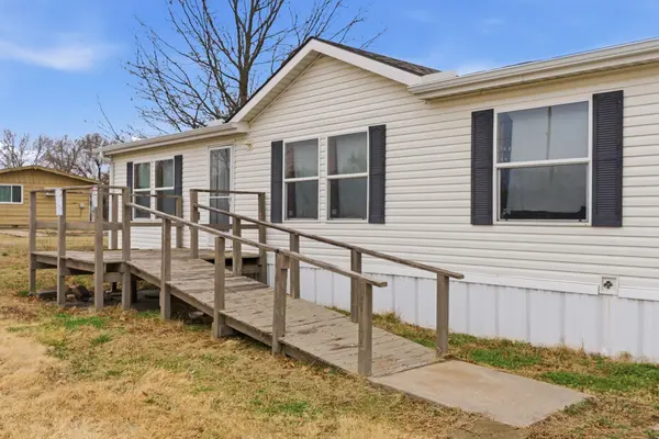 21311 85th Rd, Winfield, KS 67156