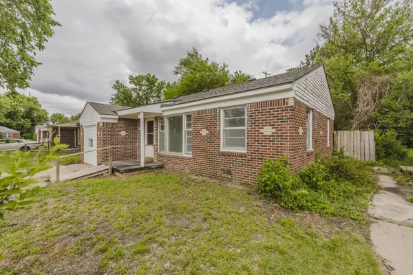 1784 N Old Manor, Wichita, KS 67208