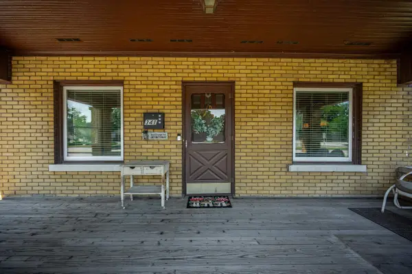 341 S Hillside Ave, Wichita, KS 67211