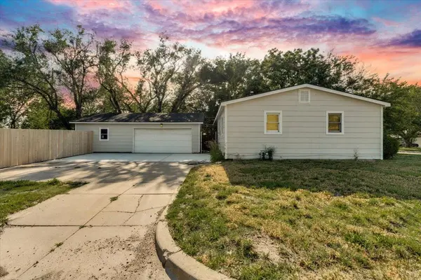 2203 W Lotus, Wichita, KS 67213