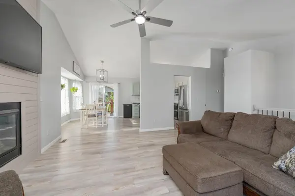 3227 S Blue Lake Ct, Wichita, KS 67215