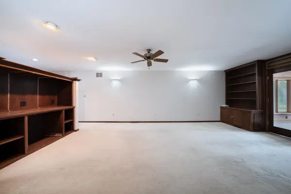 1837 N Mt Carmel, Wichita, KS 67203