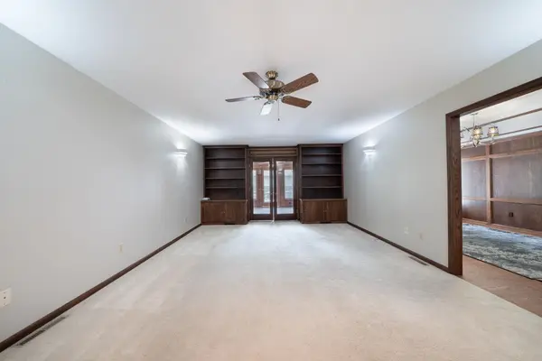 1837 N Mt Carmel, Wichita, KS 67203