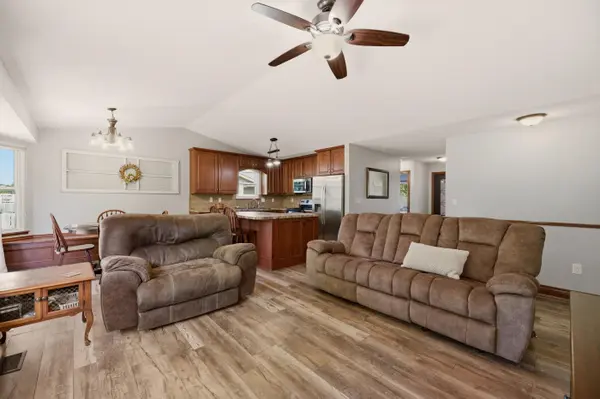 913 W 50th St S, Wichita, KS 67217