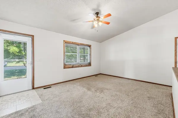 636 Dublin Dr, Andover, KS 67002