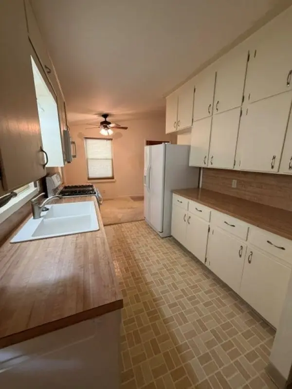 1515 Ann, Winfield, KS 67156