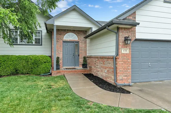 610 W Gatewood Ln, Andover, KS 67002