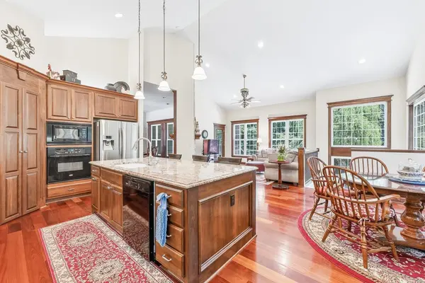 714 N Deerfield Ct, Andover, KS 67002