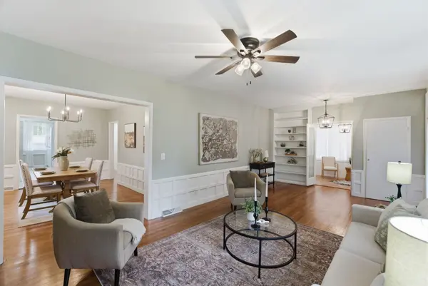 3226 E Country Club Pl, Wichita, KS 67208