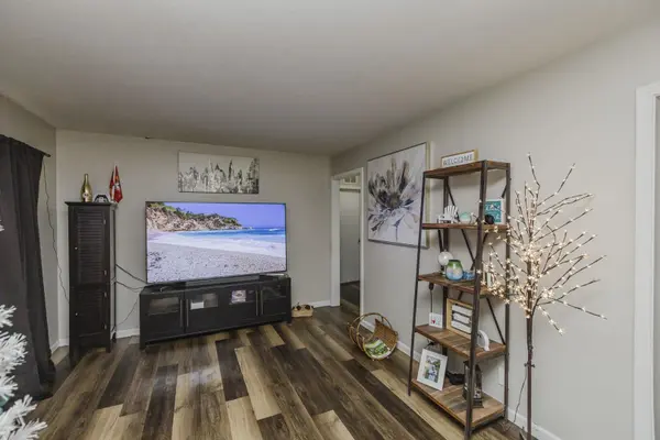 3250 S Downtain, Wichita, KS 67217