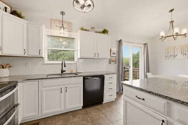 5911 N East Parkview St, Park City, KS 67219