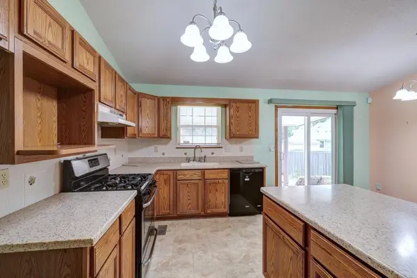 235 W Rosewood Lane, Derby, KS 67037