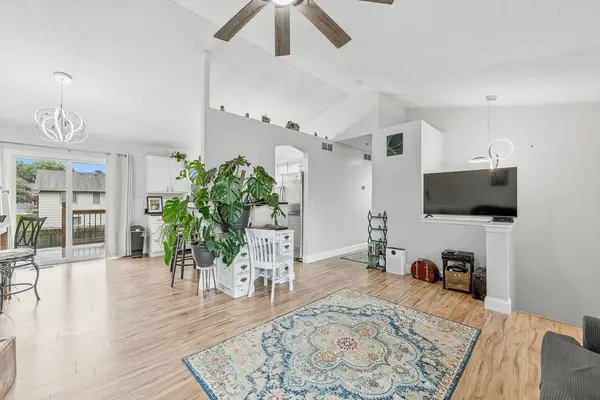 10509 W Yosemite, Wichita, KS 67215-3001