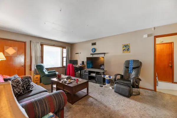 3532 S Seneca, Wichita, KS 67217