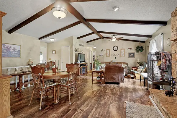 533 E Parkwood, Rose Hill, KS 67133