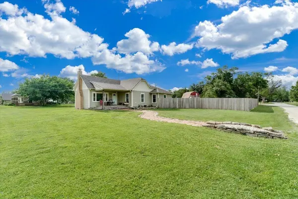 307 Ohio Ave, Burns, KS 66840
