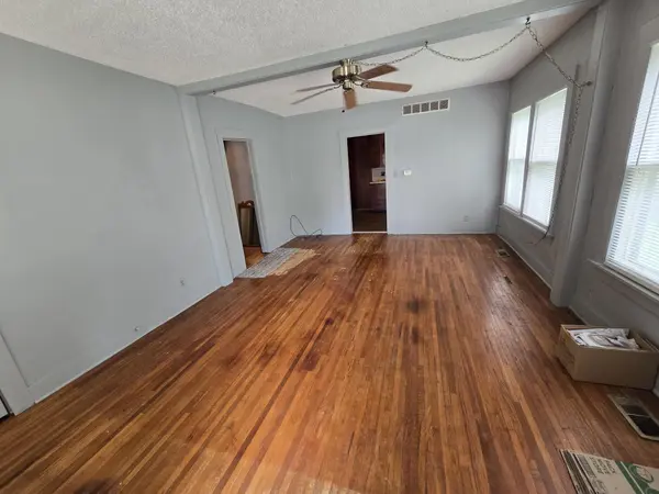 816 E 3rd, Winfield, KS 67156