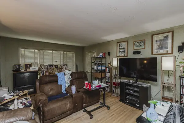 2705 E Menlo, Wichita, KS 67211