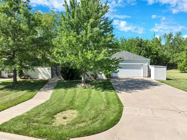 12510 E Killarney, Wichita, KS 67206