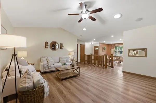 1319 N Coachhouse Ct, Wichita, KS 67235