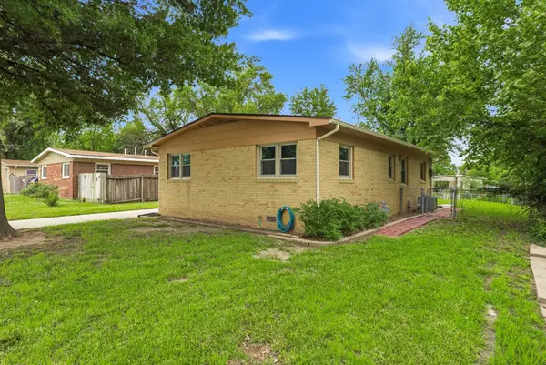 6039 N East Park View, Park City, KS 67219