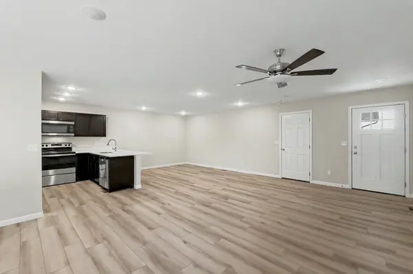 9267 E Fox Pointe, Bel Aire, KS 67226