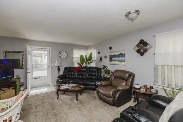 4416-4418 E Central, Wichita, KS 67208