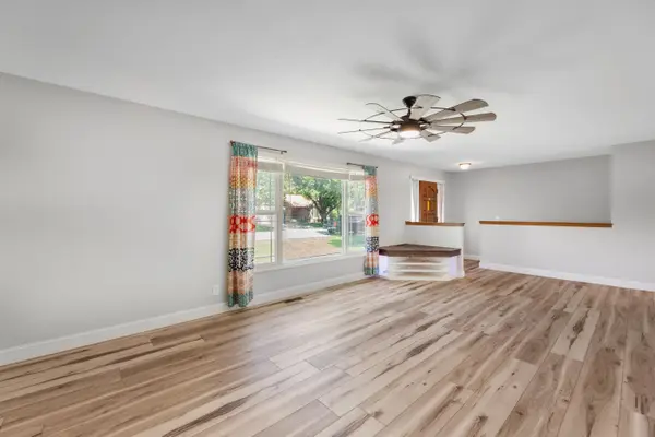 143 W NORTHWIND DR, Valley Center, KS 67147