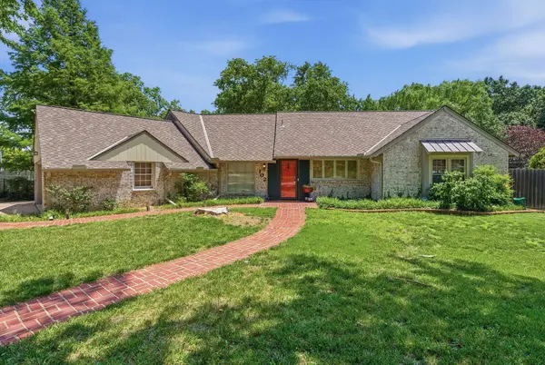 102 S Bonnie Brae, Wichita, KS 67207