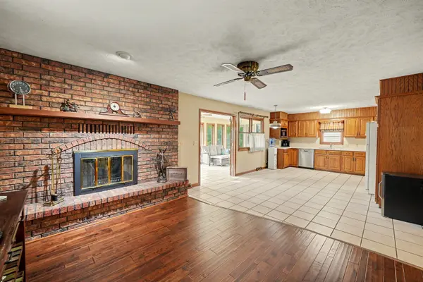 2419 Stewart Ln., Salina, KS 67401-3734