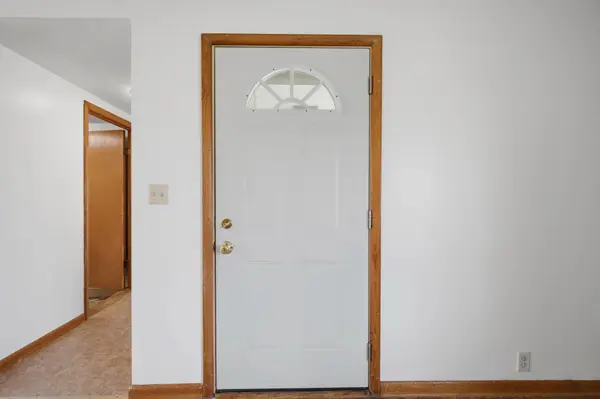 303 E 4th Ave, Cheney, KS 67025
