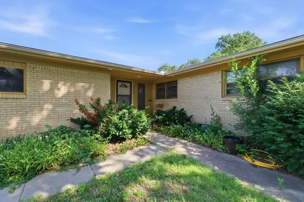 2705 S Martinson Ave, Wichita, KS 67217
