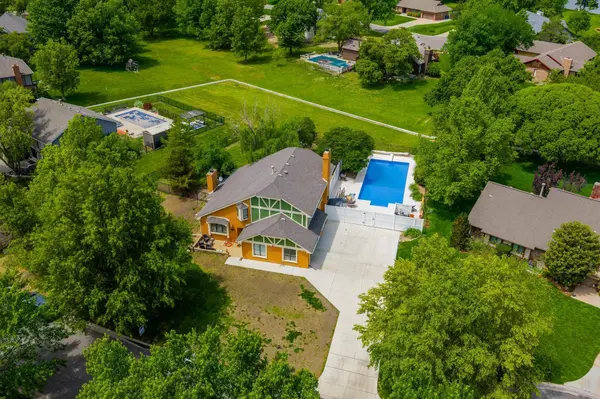 14710 E Willowbend Cir, Wichita, KS 67230