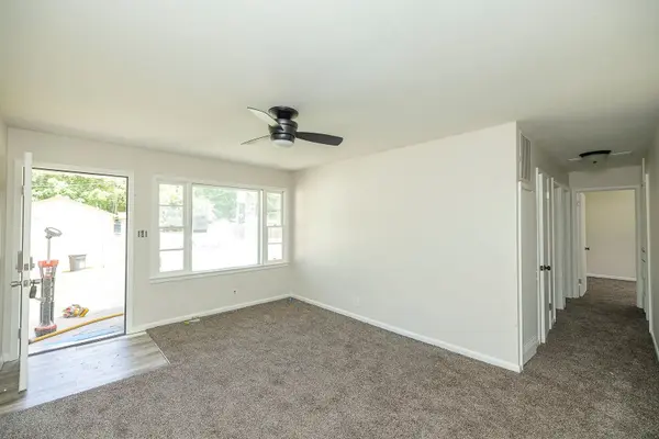 617 W 4th, Haysville, KS 67060