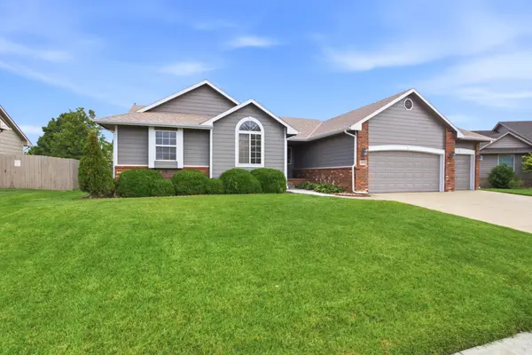 10902 W LANTANA ST, Wichita, KS 67205