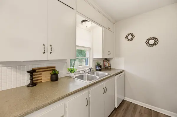 2034 W Rita Ave, Wichita, KS 67213-3159