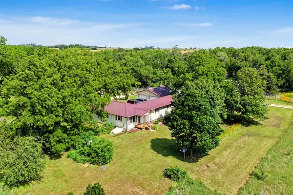 9116 S Niles Rd, Gypsum, KS 67448