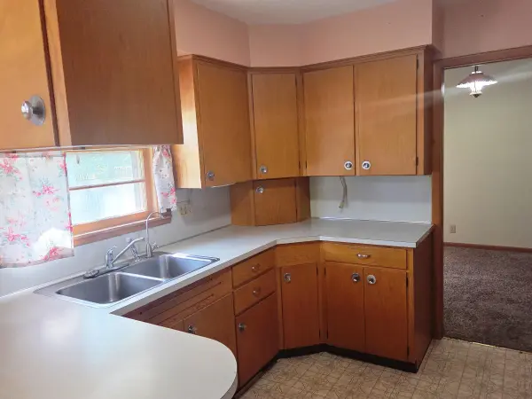 620 N Duncan, Newton, KS 67114
