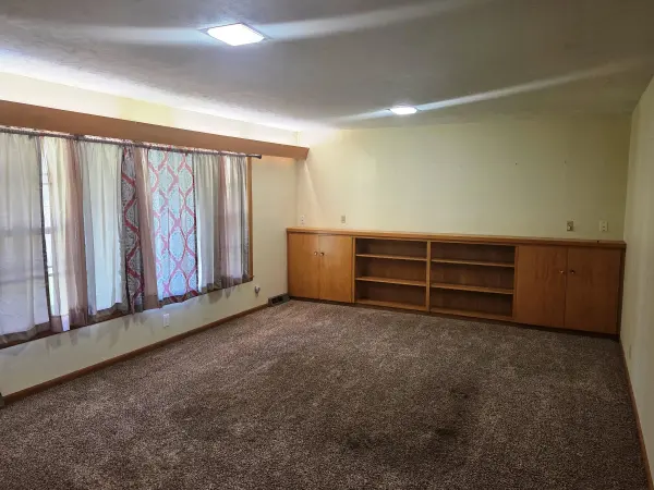 620 N Duncan, Newton, KS 67114