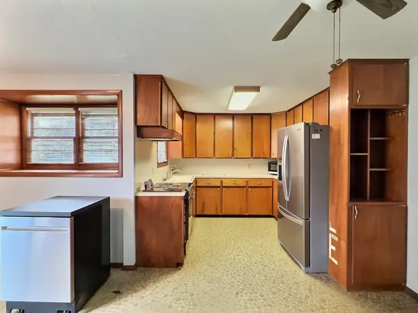 804 N Mclain Ave, Newton, KS 67114