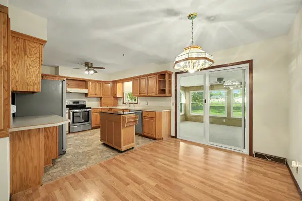 2625 Robin Rd, Salina, KS 67401
