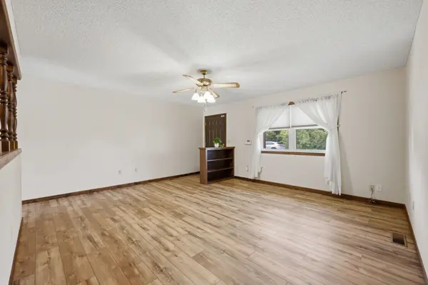 206 E 1st Ave, Cheney, KS 67025