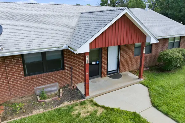 206 E 1st Ave, Cheney, KS 67025