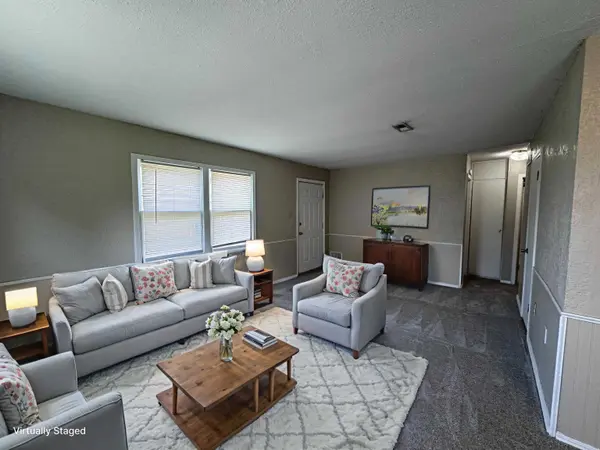 2929 E Idlewild Dr., Wichita, KS 67216