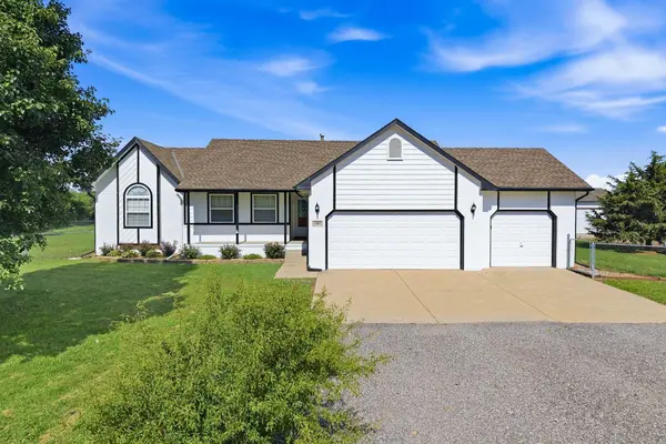 1405 N Broken Arrow, Peck, KS 67120