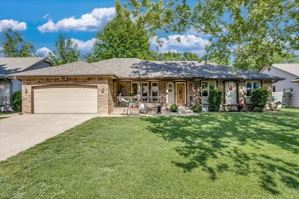 250 N Woodchuck St, Wichita, KS 67212