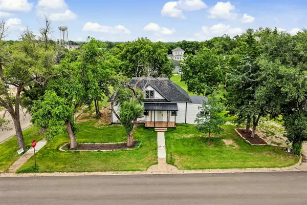 702 N Rock St, Minneapolis, KS 67467