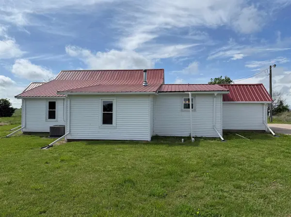21386 172nd Rd, Burden, KS 67019