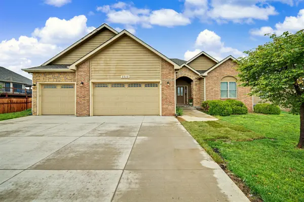 2515 Stonepost Lane,  Salina,  KS 67401