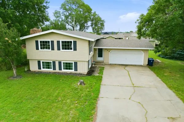426 Village Rd, El Dorado, KS 67042